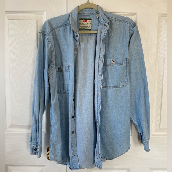 SOLD - Levi’s Men’s Denim Button Down - Picture 1 of 2